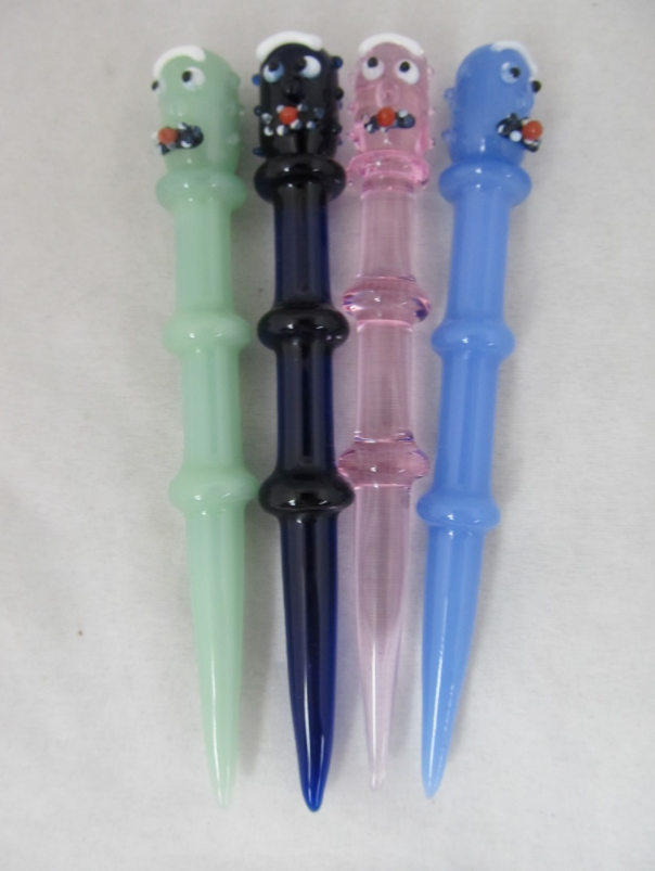 4.5" Famous Cartoon Character Glass Dabber 1ct - elevapers