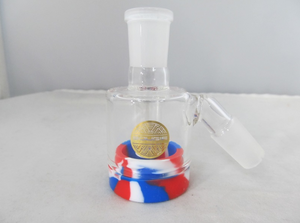 Bougie Concentrate Reclaimer Ashcatcher 45° 14mm w/ Silicone Container - elevapers